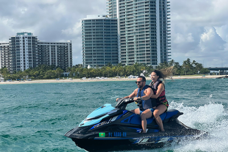 Miami: Biscayne Bay Jet Ski Rental Miami: Biscayne Bay Jet Ski Rental with Instructor