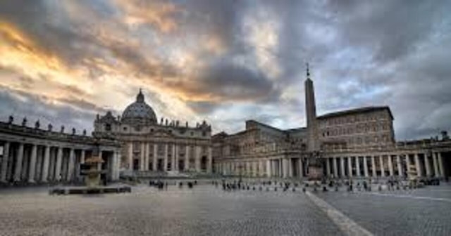 Guided Walking Tour of St. Peter's Basilica