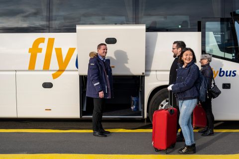 Keflavik Lufthavn (KEF): Bustransport til/fra Reykjavik