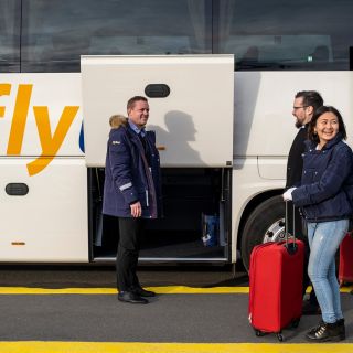 Aeroporto di Keflavik (KEF): trasferimento in autobus da/per Reykjavik