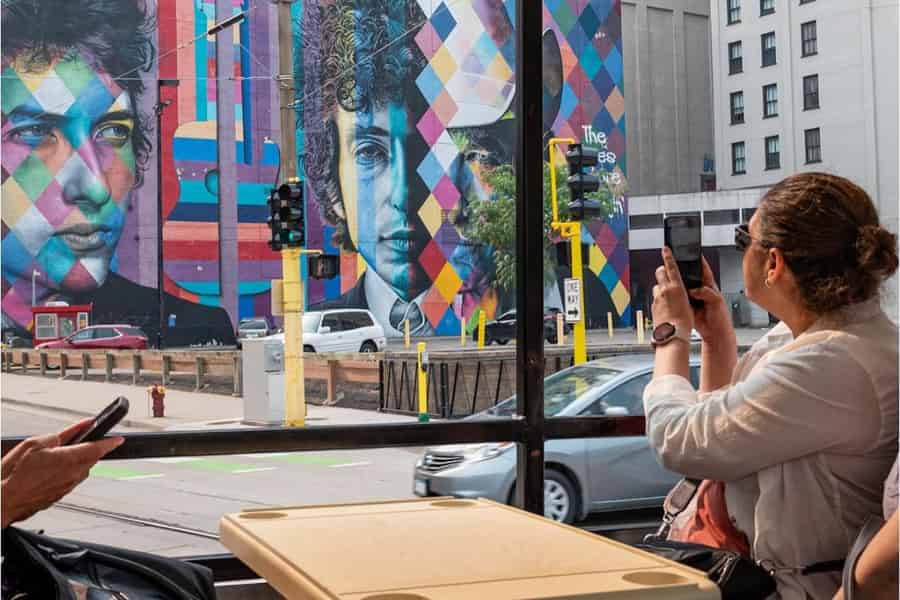 Minneapolis: Sightseeing-Tour mit dem Hop-On-Hop-Off-Bus. Foto: GetYourGuide Minneapolis: Sightseeing-Tour mit dem Hop-On-Hop-Off-Bus. Foto: GetYourGuide