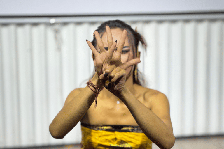 Canggu: Deaf Dancer Show with Dinner FDC Ticket