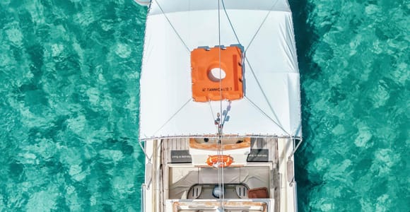 Mykonos: 6-Hour Private Cruise with Food and Drinks