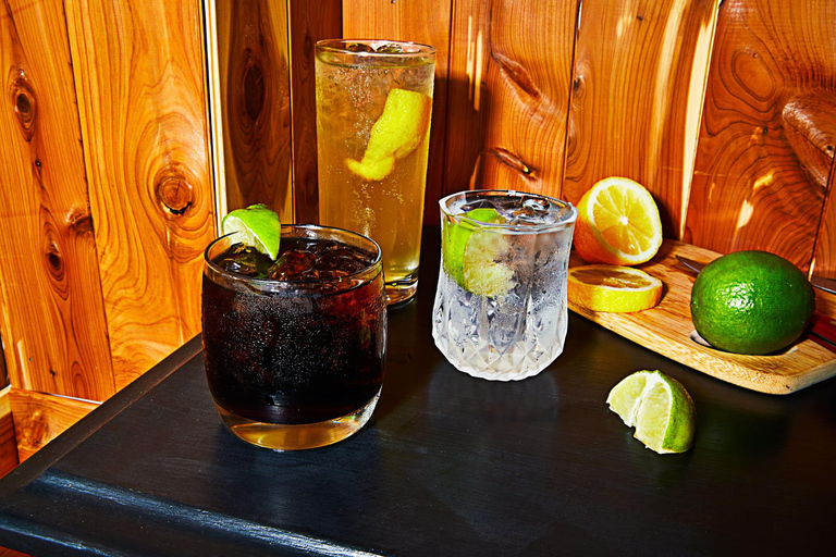 خاص: بونتا كانا: تذوق مشروب أوليفر وأوليفر الروم مع خدمة الاستلام