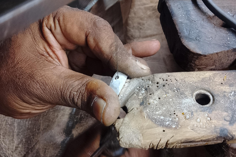 Unawatuna: Traditional Jewelry Making & Gemstone Workshop