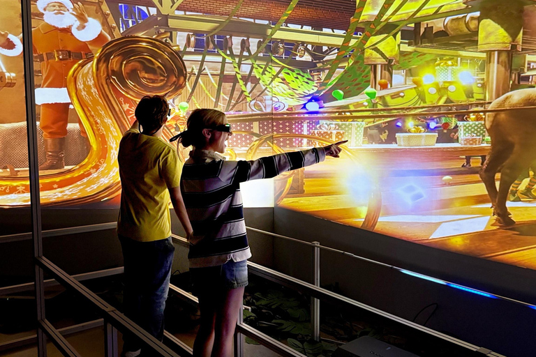 Copenhagen: Christmas Hologram Show at HologramZoo