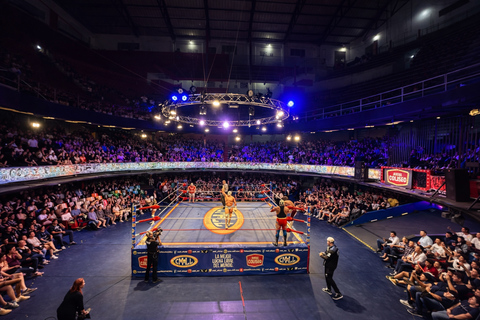 Mexico City: Lucha Libre and Tacos with Transportation Lucha Libre Night like a Local + Tacos at a Hidden Taquería