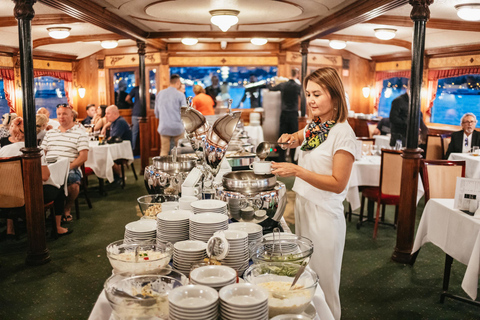 Budapest : croisière de 2 h av. dîner hongrois sur le Danube