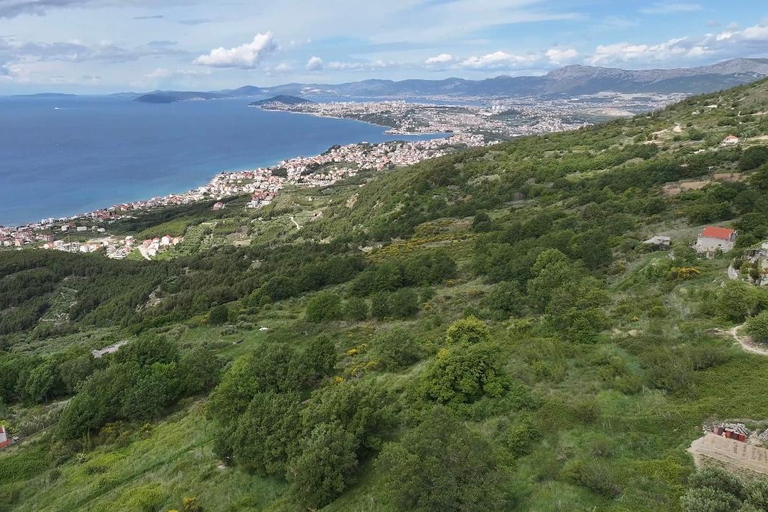 SPLIT(Podstrana):Tour guidato in ATV Gornja Podstrana e cavalliTOUR DEL DOPPIO CICLISTA