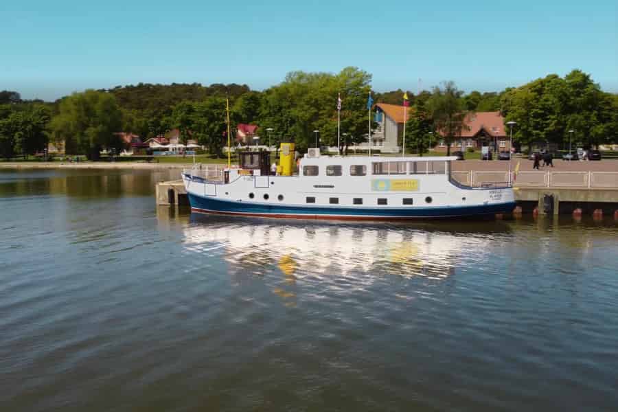 Klaipėda: Tagestour per Boot zur Kurischen Nehrung mit Freizeit. Foto: GetYourGuide Klaipėda: Tagestour per Boot zur Kurischen Nehrung mit Freizeit. Foto: GetYourGuide