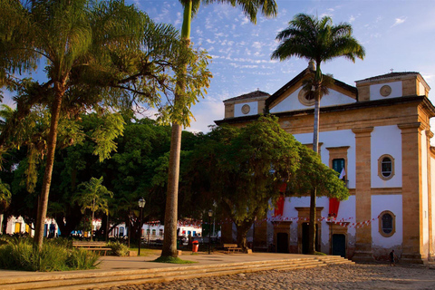 CITY TOUR IN PARATY: Private Beaches, and Colonial Charms