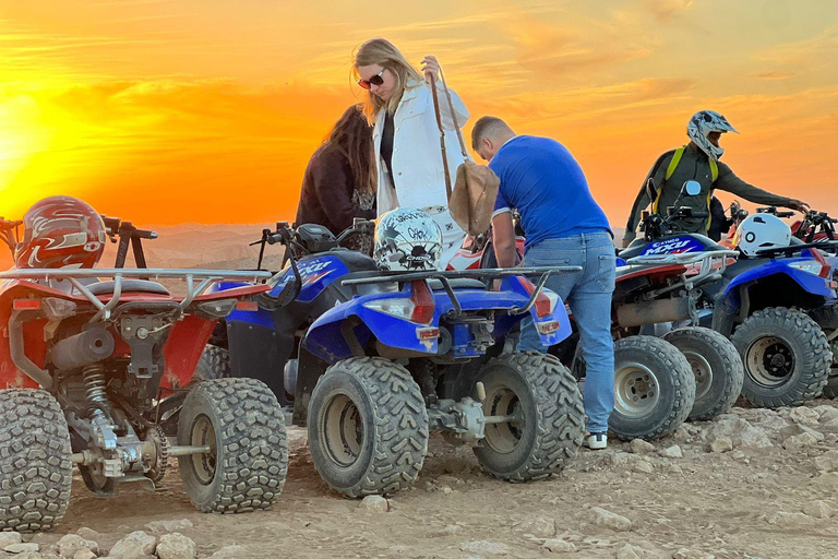 Da Marrakech: tour in quad nel deserto di Agafay con trasferimento