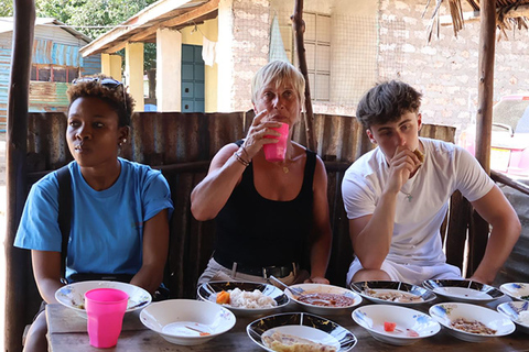 Diani : visite à pied du marché et de la cuisine de rue