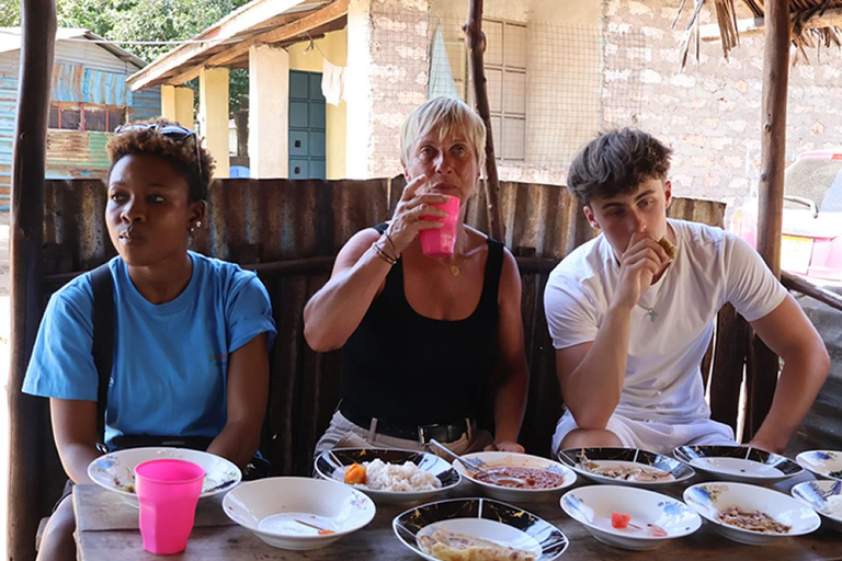 Diani : visite à pied du marché et de la cuisine de rue