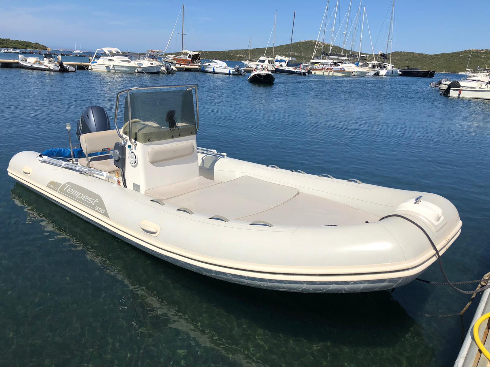 Tour mit dem Schlauchboot mit Führer ohne Führerschein Archipel La Maddalena