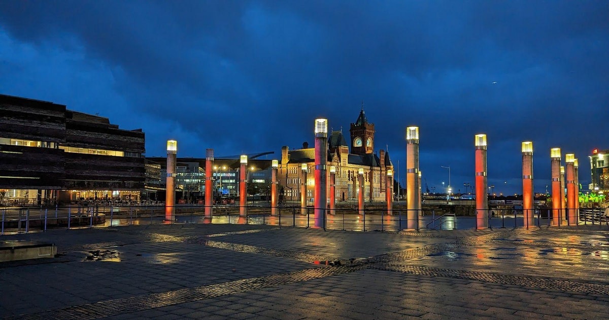 Découvrez le front de mer de Cardiff : Visite audio intégrée à l ...