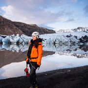 Reykjavík : randonnée sur le glacier, cascades et plage de sable noir