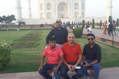 泰姬陵与阿格拉堡之旅（含标志性摄影环节）探索泰姬陵（仅限导览）