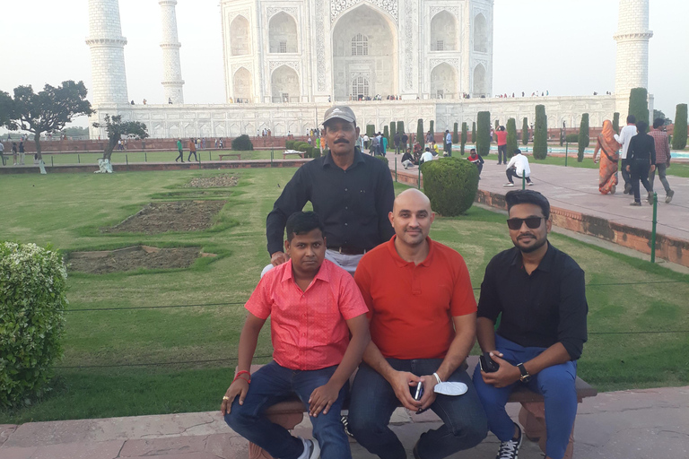 泰姬陵与阿格拉堡之旅（含标志性摄影环节）探索泰姬陵（仅限导览）