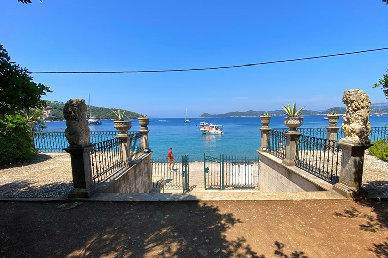 من دوبروفنيك: جولة بالقارب من دوبروفنيك: جولة على متن قارب &quot;هوب أون هوب أوف&quot; في جزر إيلافيتي