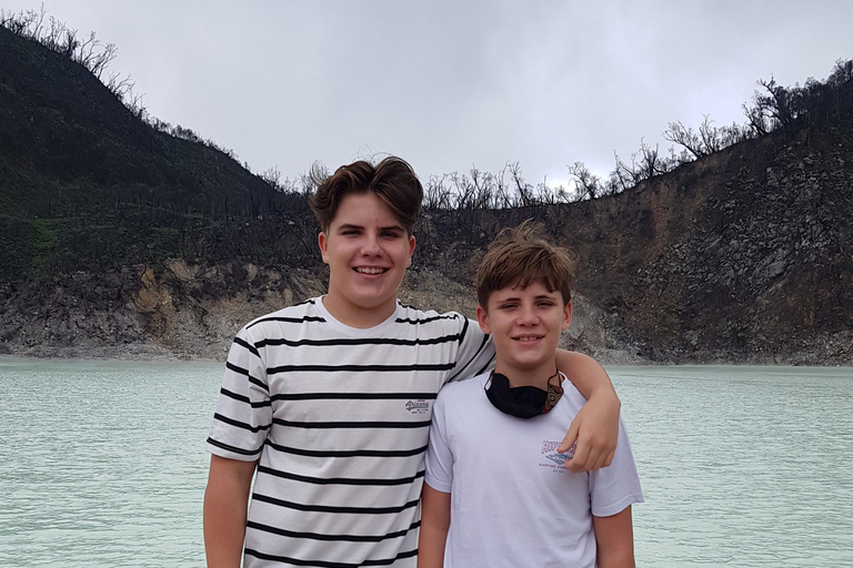 Bandung: cratere vulcanico, sorgenti termali, bagni di fango e tè