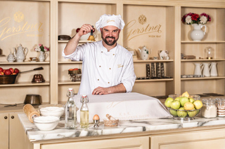 Vienna: Gerstner KuK Hofzuckerbäcker Baking Show & Tasting