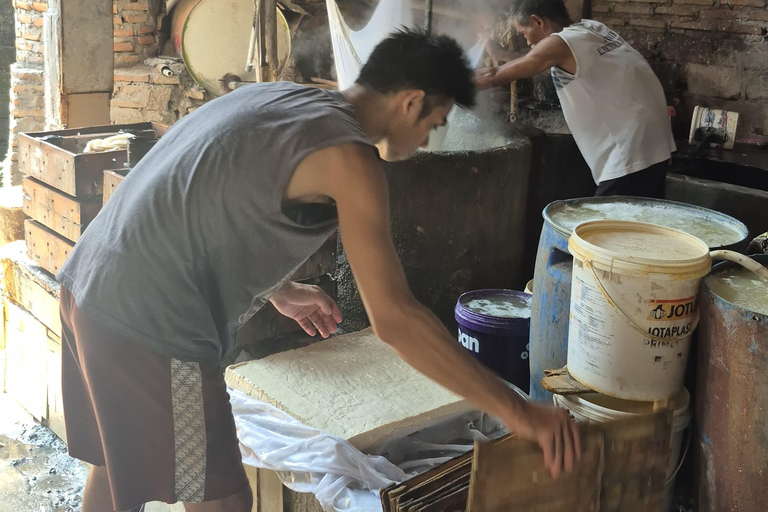 Cykla till Plaosan-templet, lokal industri och batikkonsttur