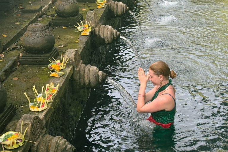 Tirta Empul: Purification Ritual and Temple Tour Basic Package: Purification Ritual and Temple Tour