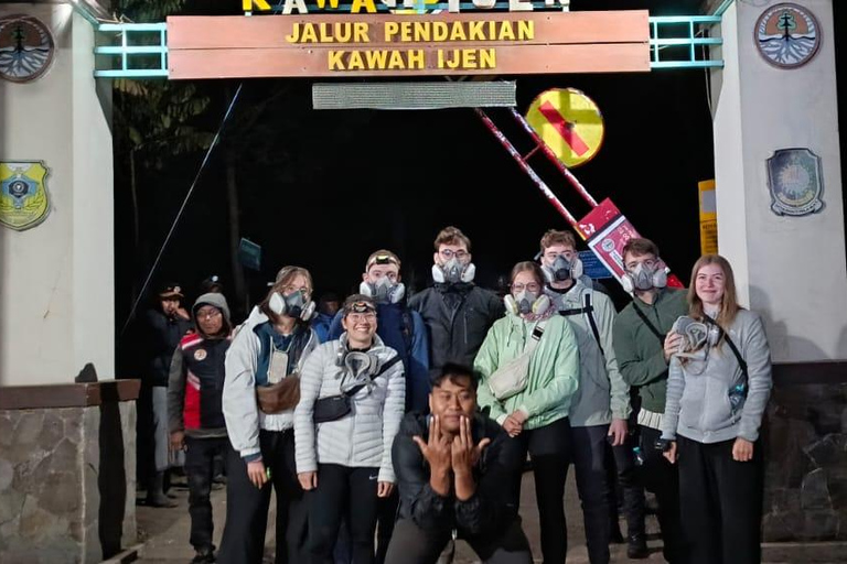 Bali or Banyuwangi: Mount Ijen Blue Fire Hiking Bali to Mount Ijen and back to Bali