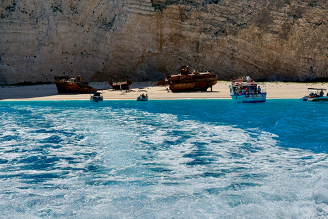 Zakynthos: Private Cruise via South, West & Shipwreck Beach