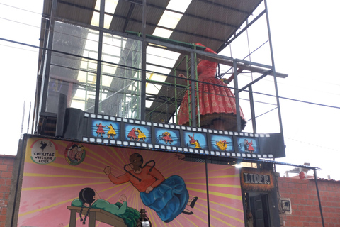 Desde La Paz: Tour guiado a la Sala de Arte Cholitas y show Lucha libre