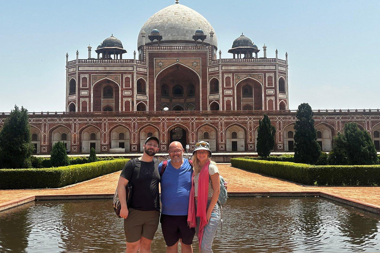 Delhi : Visite guidée privée de la vieille et de la nouvelle Delhi, en une journée ou une demi-journée.Visite d'une journée complète de l'Ancien et du Nouveau Delhi (voiture