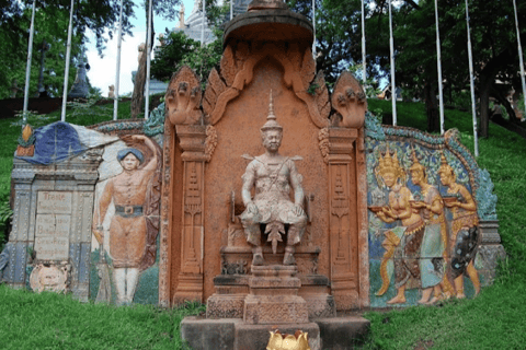 Royal Palace, National Museum, Russian Market & Wat Phnom Option 1: Private Tour with Tuk-Tuk Driver