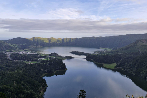 Sete Cidades and Lagoa do Fogo: tour of iconic lagoons and viewpoints
