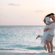 Private Vacation Photoshoot with Photographer in Gold Coast