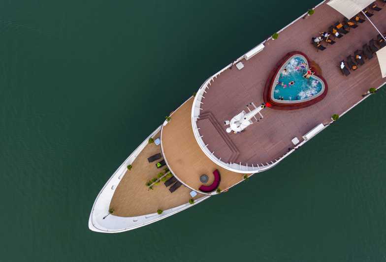 Ha Long: luxe cruise van 2 dagen met privébalkon en badkuip