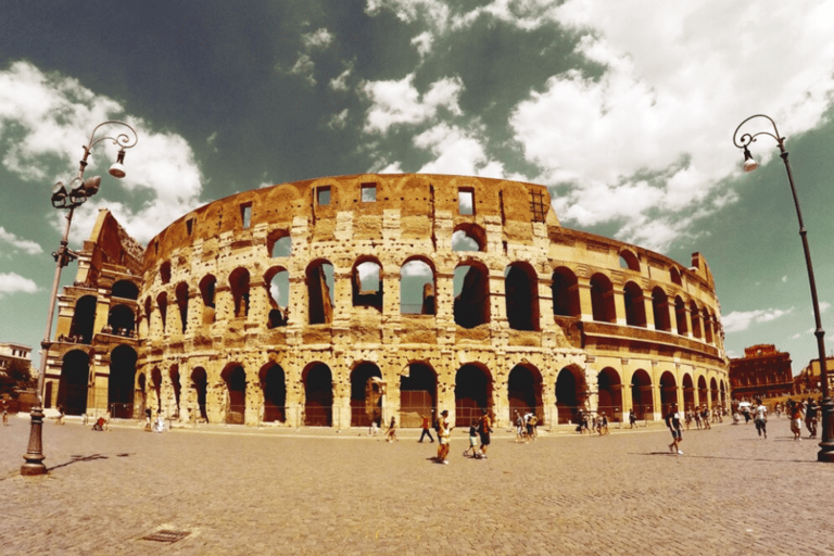 Rom: Colosseum Colosseum, Forum Romanum och Palatinkullen Prioriterat inträde