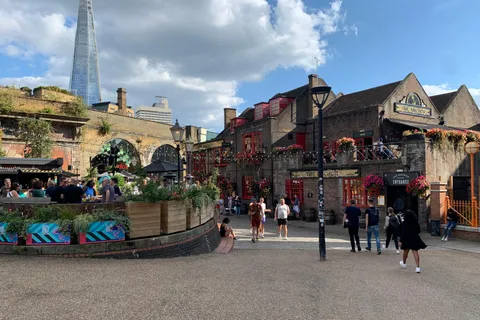 Lights, Camera, London! Movie Locations Walking Tour