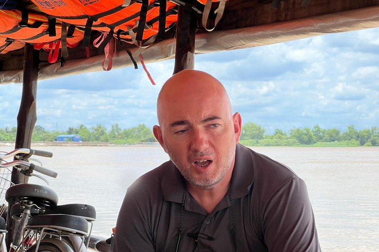 Auténtico Tour Privado de 2 Días en Moto por el Delta del Mekong