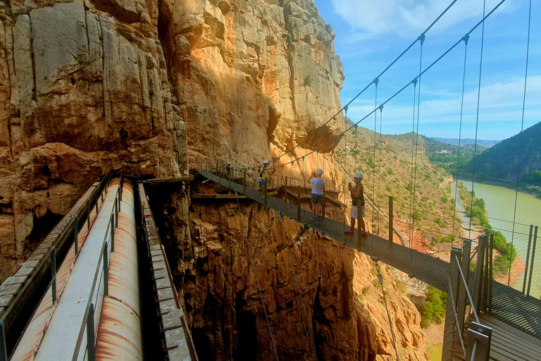 Málaga: Tour guiado pelo Caminito del Rey com transporte