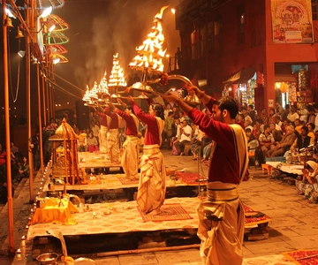 Varanasi: Fully Day Tour with Sarnath and Boat Ride