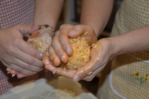 Catania: Sicilian Cooking Class with Wine and Appetizers
