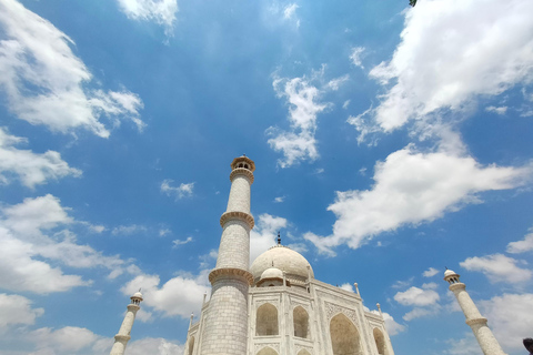Agra: Taj Mahal Guided Tour with Photography & Rental Saree Taj Mahal Guided Tour without Entry Tickets & Rental Saree