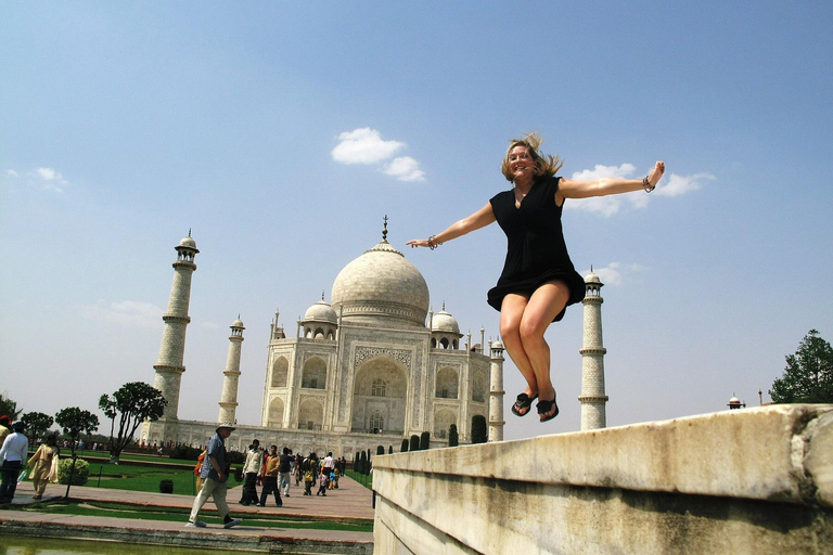 Taj Samma dag med lokalflyg från Mumbai