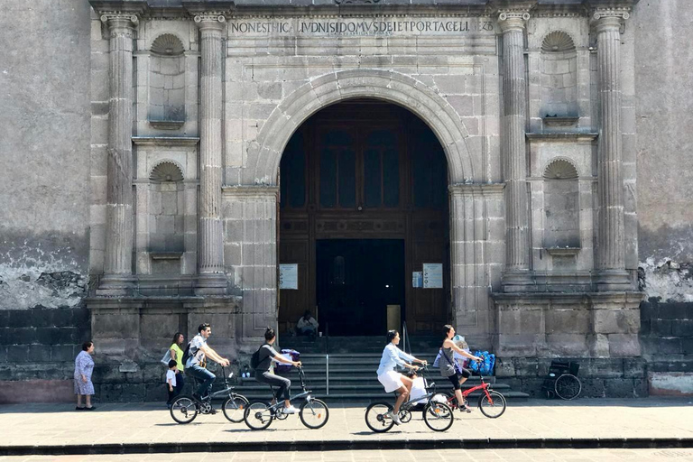 Città del Messico: Tour in bicicletta di Coyoacan con il Museo Frida KahloMuseo Frida Kahlo VIP: Salta la fila, biciclette e churros