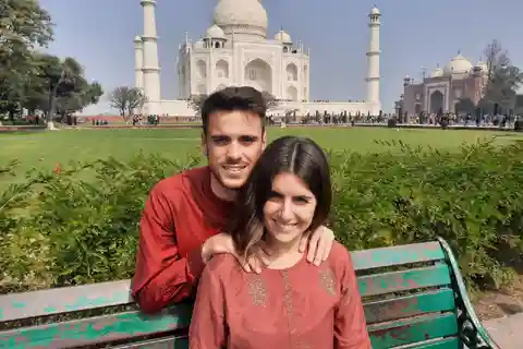 Agra: Visit Taj Mahal and Experience a Peaceful Village Walk