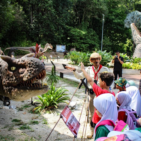 Visit Kuantan Zoo Teruntum Ticket in Janda Baik, Pahang