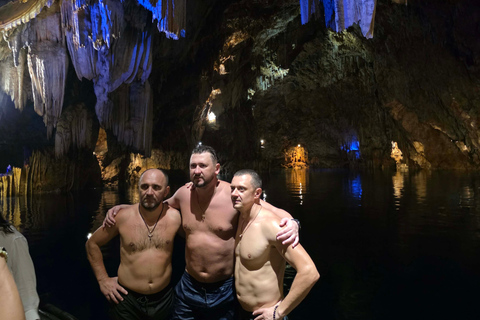 Coron: Pukaway Cave Private Tour with Picnic Lunch