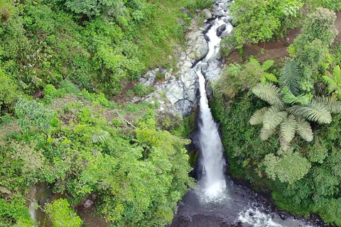 Yogyakarta: Prambanan, Borobudur & Kedung Kayang Tour