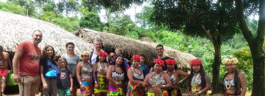 Visite du village indigène d'Embera Promenade en canoë Chute d'eau cachée